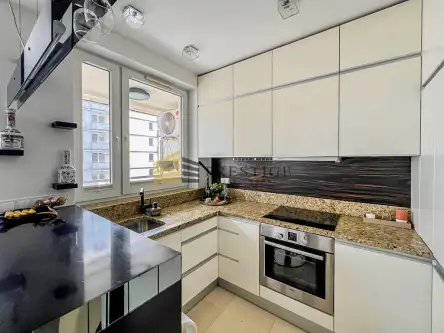 Warszawa ,  Rajska   9