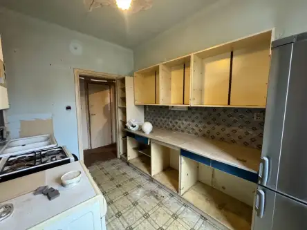 Warszawa ,  Regulska   5