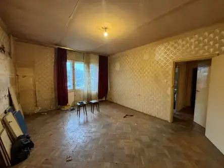 Warszawa ,  Regulska   6