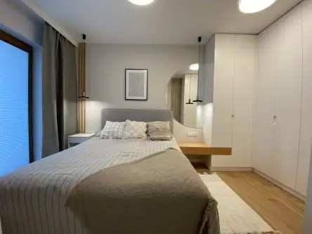 Warszawa ,  Domaniewska   11