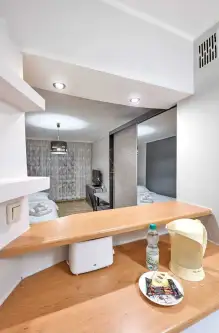 Poznań ,  Pod Lipami   6