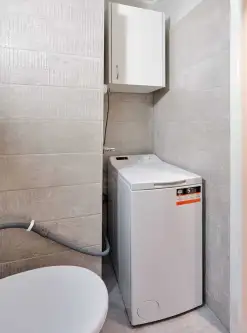 Poznań ,  Pod Lipami   8