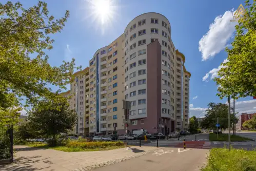 Warszawa ,  Domaniewska   10