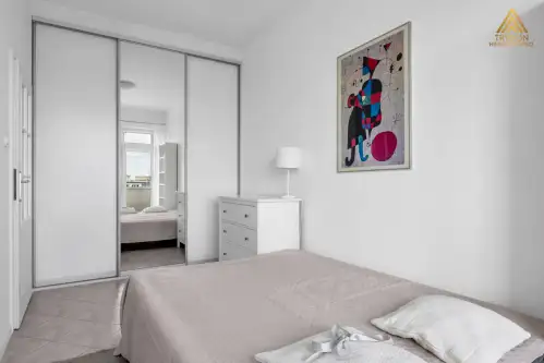 Warszawa ,  Domaniewska   6