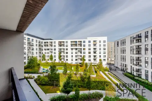 Warszawa ,  Aleja Gen. Władysława Sikorskiego   10