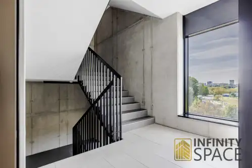 Warszawa ,  Aleja Gen. Władysława Sikorskiego   12