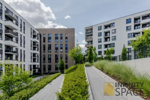 Warszawa ,  Aleja Gen. Władysława Sikorskiego   14