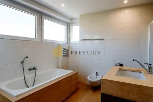 Warszawa ,  Syta   10