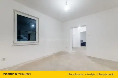 Konstantynów łódzki ,  Łódzka   18