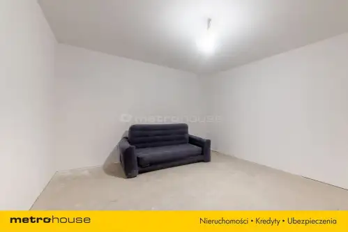 Konstantynów łódzki ,  Łódzka   21