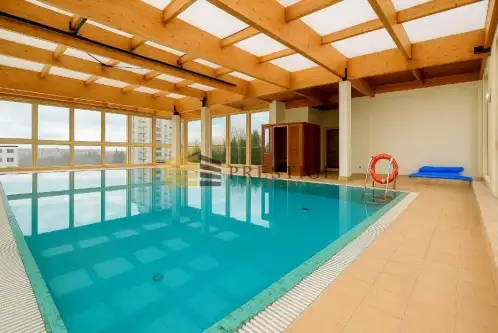 Warszawa ,  Łowicka   9