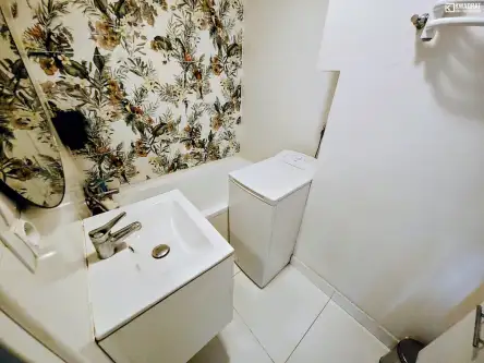 Warszawa ,  Sobieskiego   11