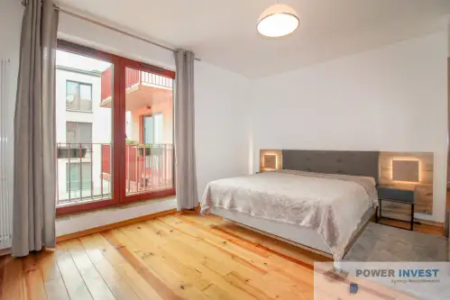 Kraków ,  Nadwiślańska   6