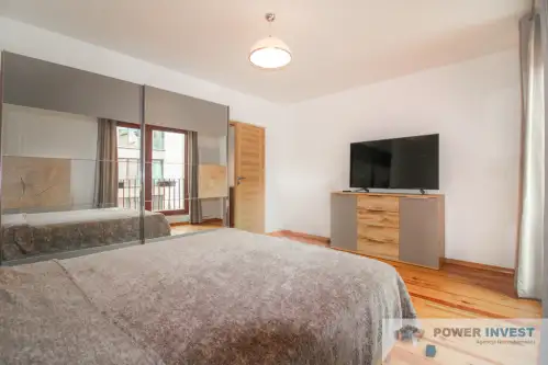 Kraków ,  Nadwiślańska   8