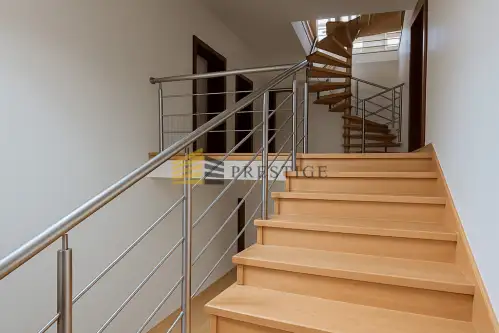 Bielawa ,  Warszawska   4