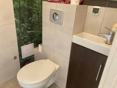 Warszawa ,  Afrykańska   4