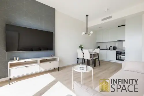 Warszawa ,  Prosta   5