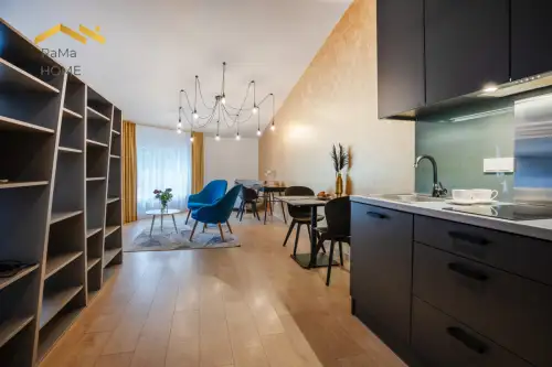 Kraków ,  Halicka   8