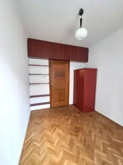 Warszawa ,  Adama Próchnika   11