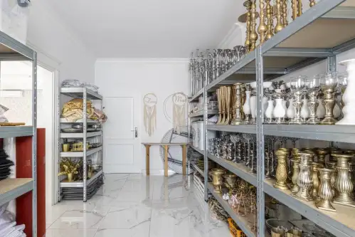 Głogów ,  Portowa   10