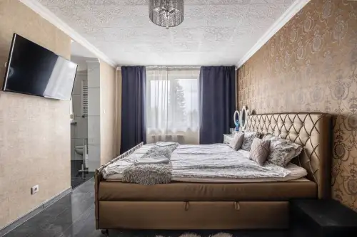 Głogów ,  Portowa   7