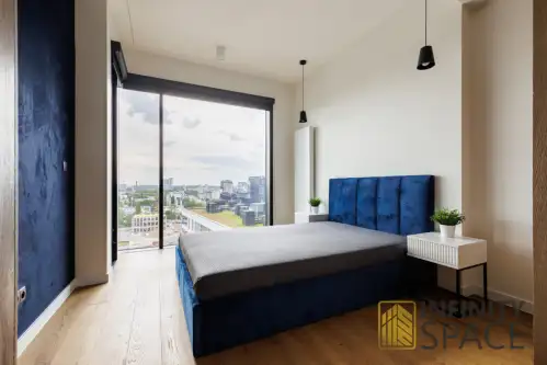 Warszawa ,  Prosta   10