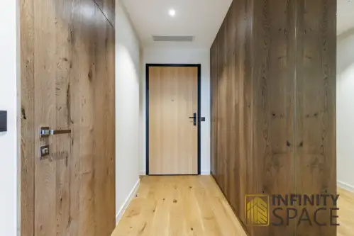 Warszawa ,  Prosta   14