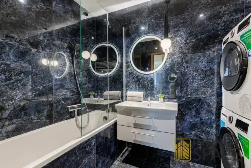 Warszawa ,  Prosta   9