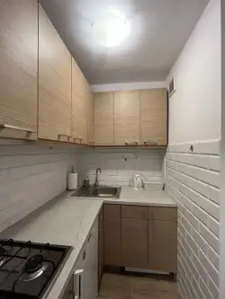 Warszawa ,  Mokotowska   5