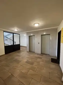 Warszawa ,  Mokotowska   8