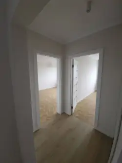 Warszawa ,  Iberyjska   7