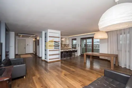  Warszawa   Kazimierzowska 