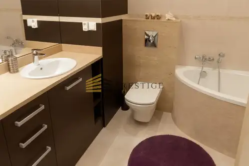 Warszawa ,  Dolna   7