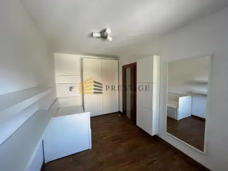 Warszawa ,  Macedońska   11