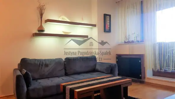 Gdynia ,  A. Hryniewickiego   4