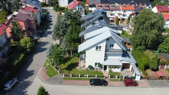 Ustka ,  Krokusowa   12