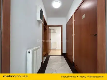 Warka ,  Nowakowskiego   15