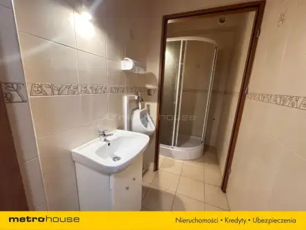 Warka ,  Nowakowskiego   2