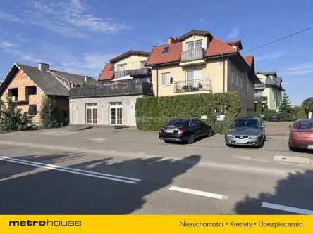 Warka ,  Nowakowskiego   9