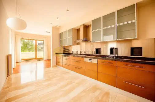 Warszawa ,  Biały Kamień   10