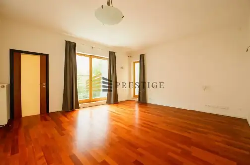 Warszawa ,  Biały Kamień   6