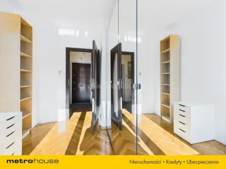 Warszawa ,  Leszno   18