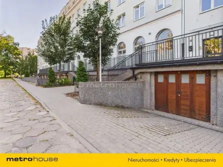 Warszawa ,  Leszno   7