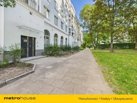 Warszawa ,  Leszno   8