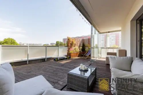 Warszawa ,  Międzynarodowa   13