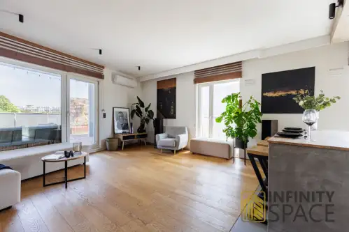 Warszawa ,  Międzynarodowa   3