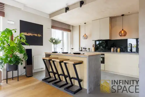 Warszawa ,  Międzynarodowa   6