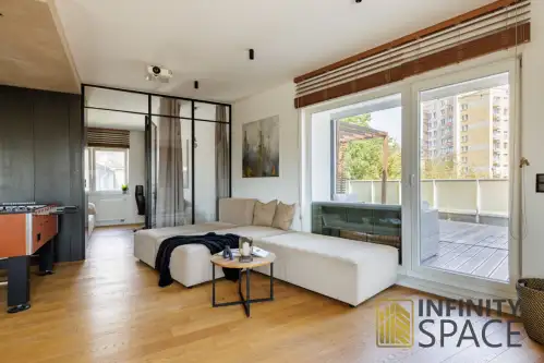 Warszawa ,  Międzynarodowa   8