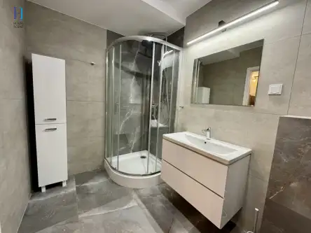 Łódź ,  Srebrzyńska   7