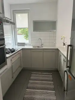 Warszawa ,  Garncarska   7